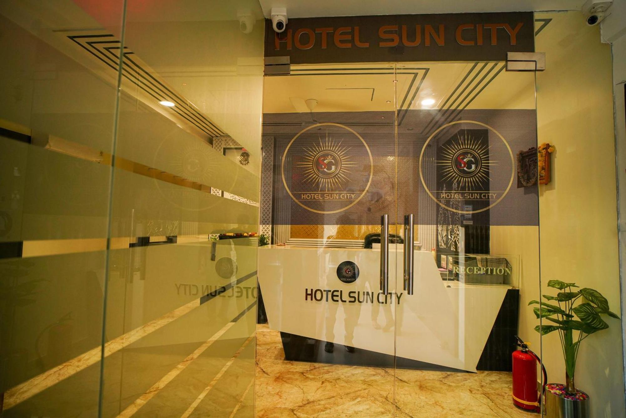 Hotel Suncity Ahmadábád Exteriér fotografie