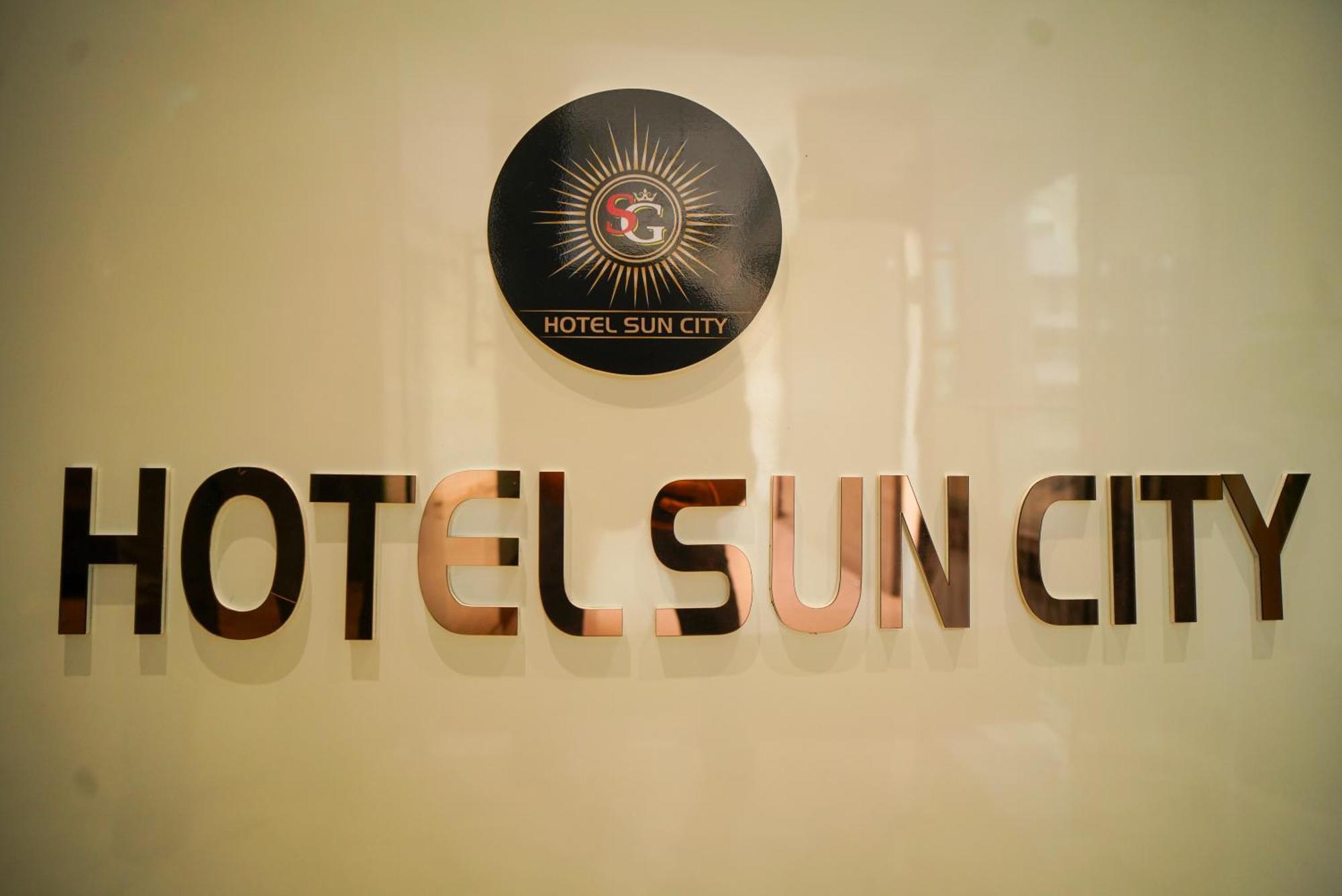 Hotel Suncity Ahmadábád Exteriér fotografie